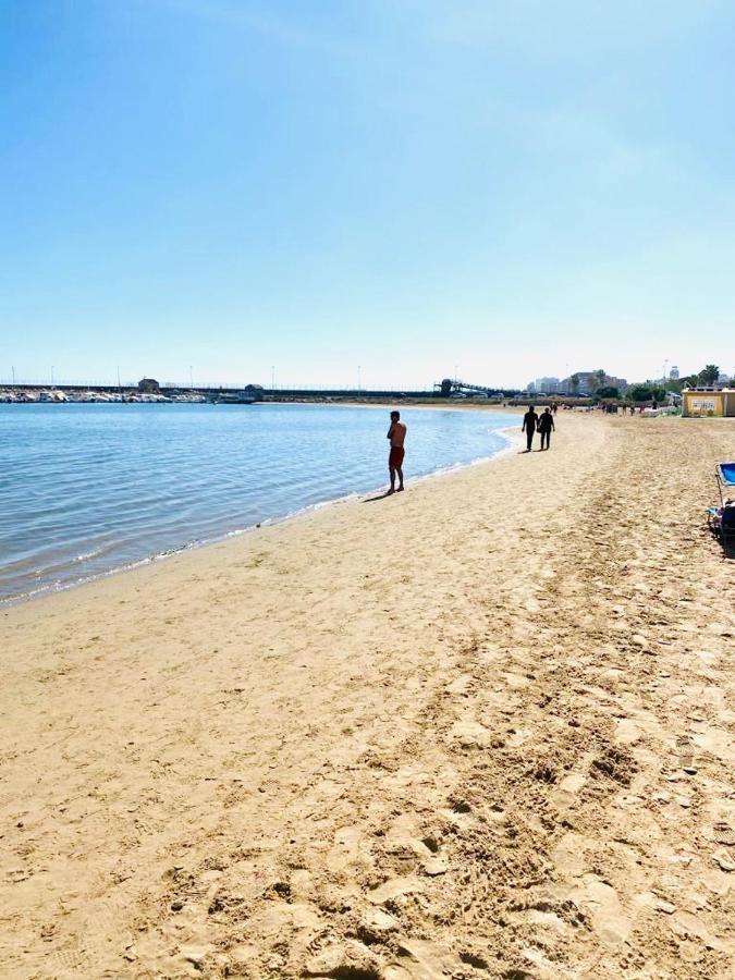 Апартаменты В 4 Мин От Пляжа Torrevieja Exterior photo