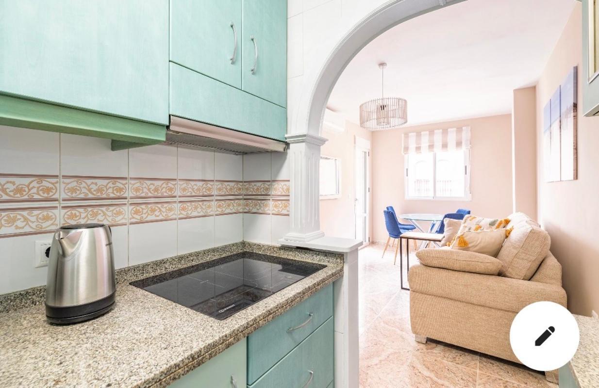 Апартаменты В 4 Мин От Пляжа Torrevieja Exterior photo